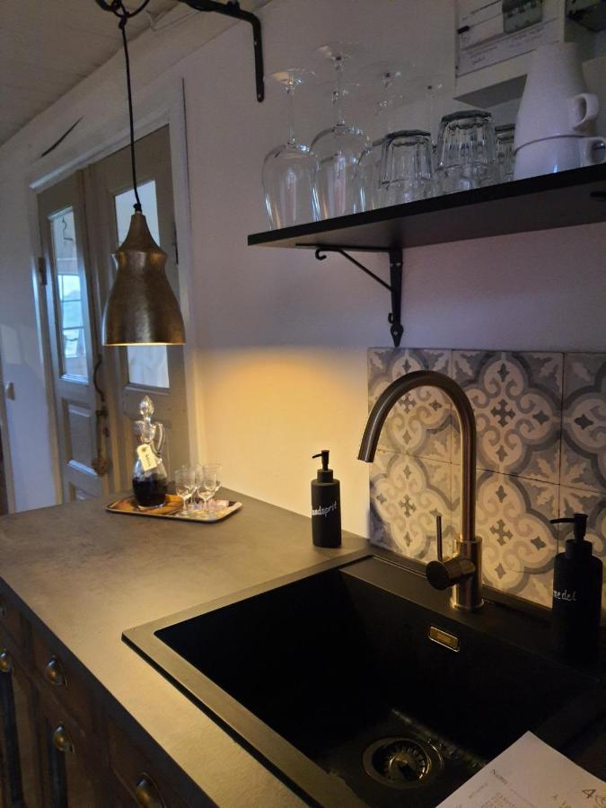 4B Oesterlen Bed & Breakfast โทเมลิลลา ภายนอก รูปภาพ