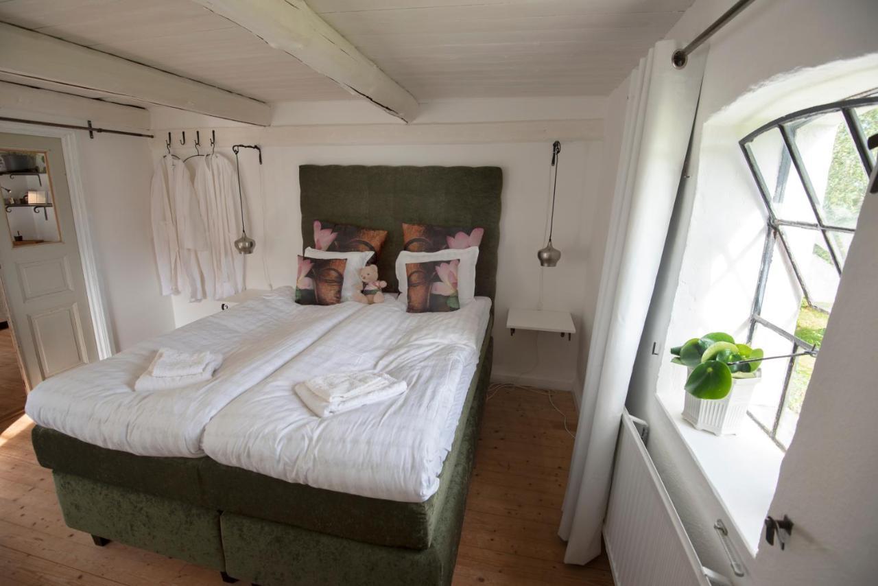 4B Oesterlen Bed & Breakfast โทเมลิลลา ภายนอก รูปภาพ