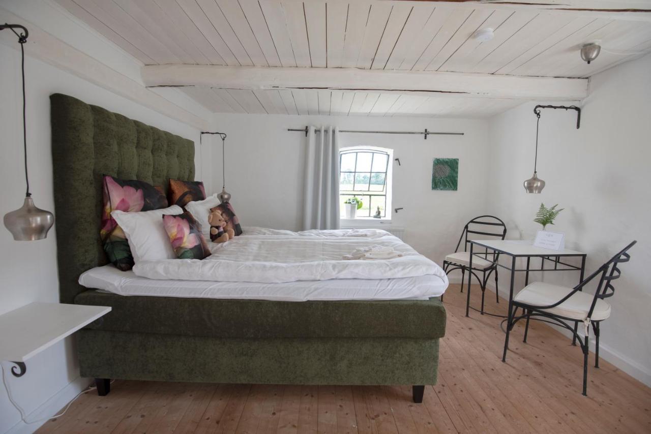 4B Oesterlen Bed & Breakfast โทเมลิลลา ภายนอก รูปภาพ